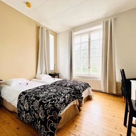 Jugend Boutique 3* Jakobstad