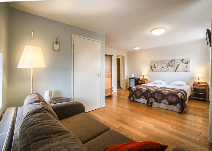 Jugend Boutique 3* Jakobstad